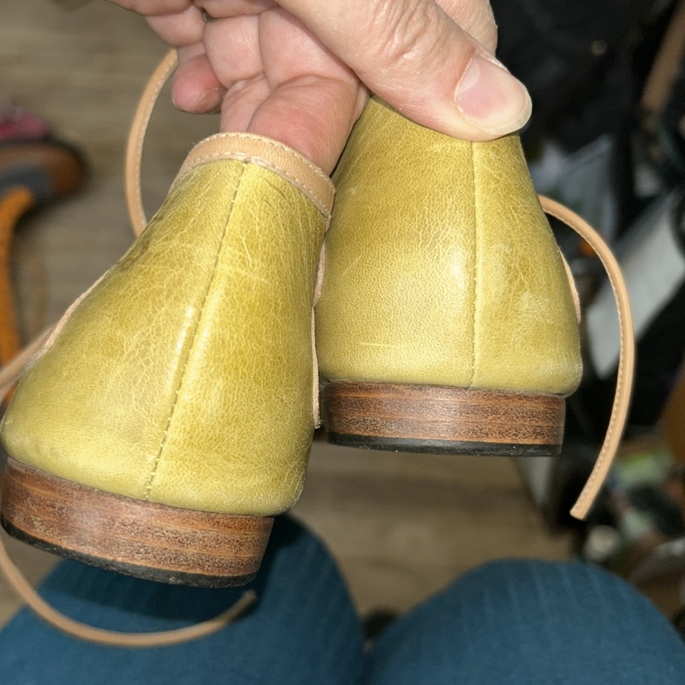 John Fluevog Yavari Olive sandals 9 - Picture 3 of 5